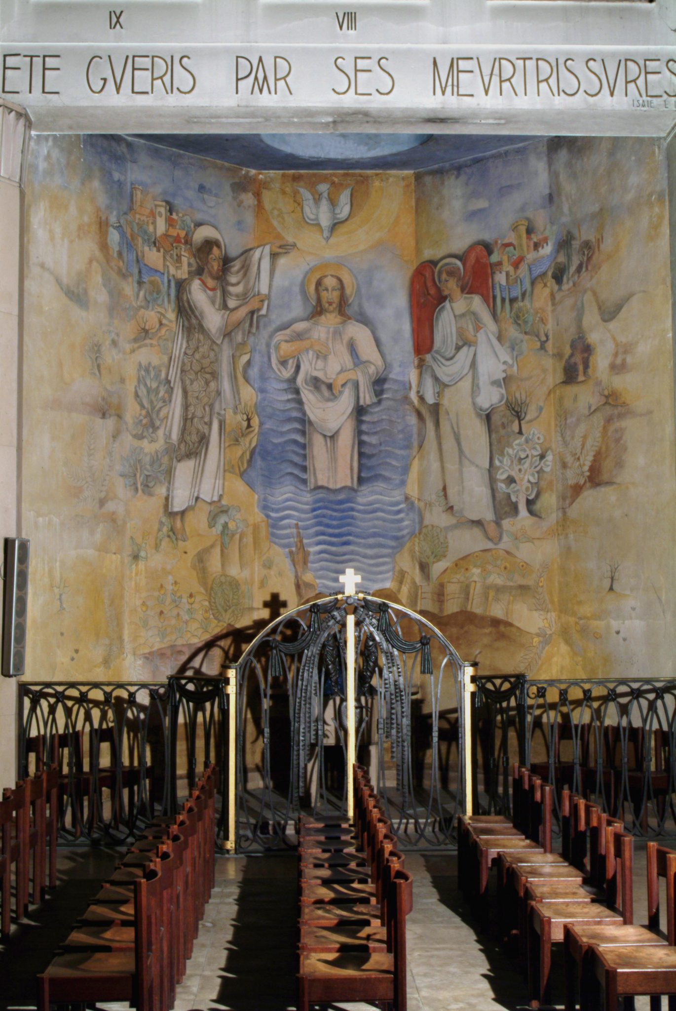 Fresque de Paule Ingrand a l'intérieur de l'église Sainte Agnès